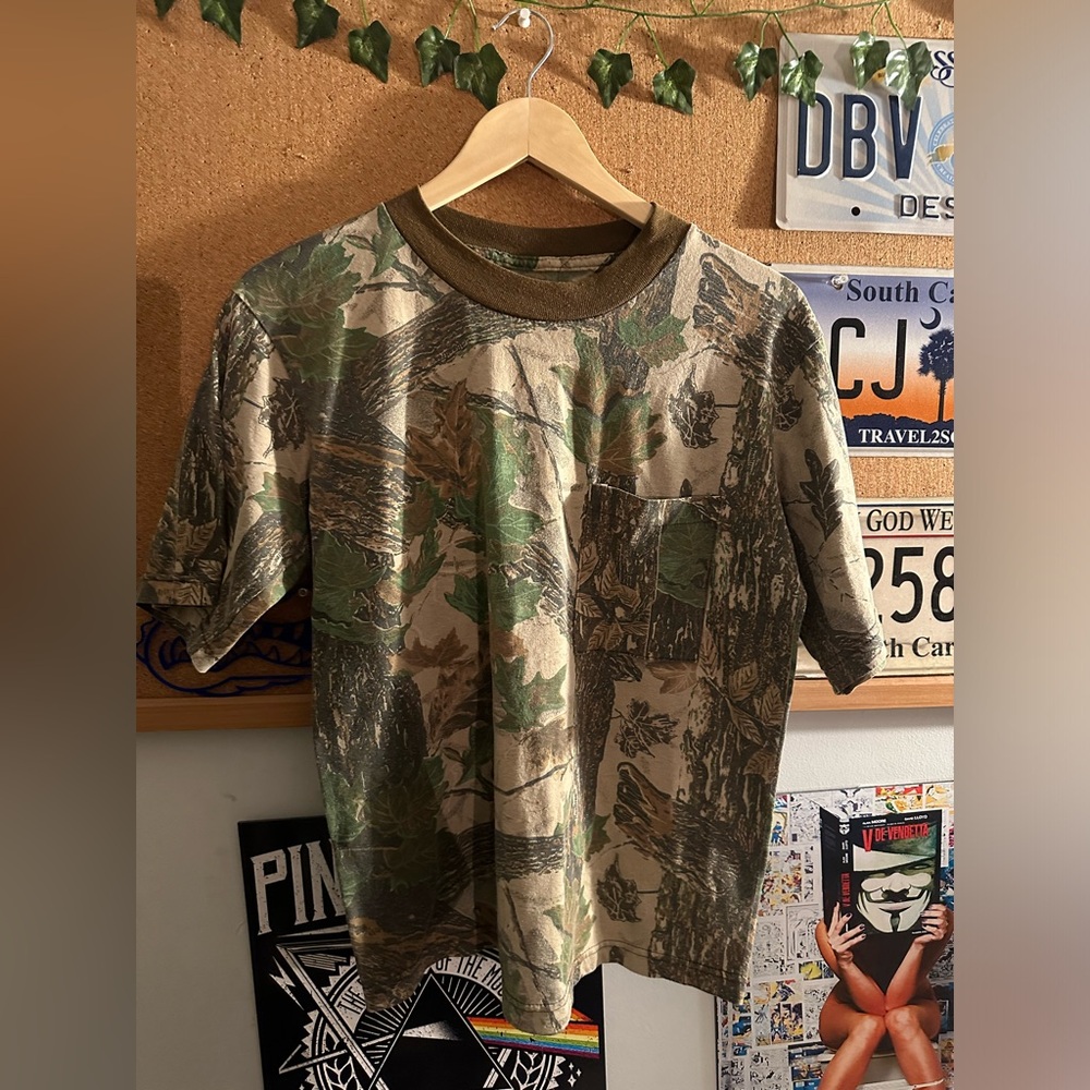 Real tree t-shirt